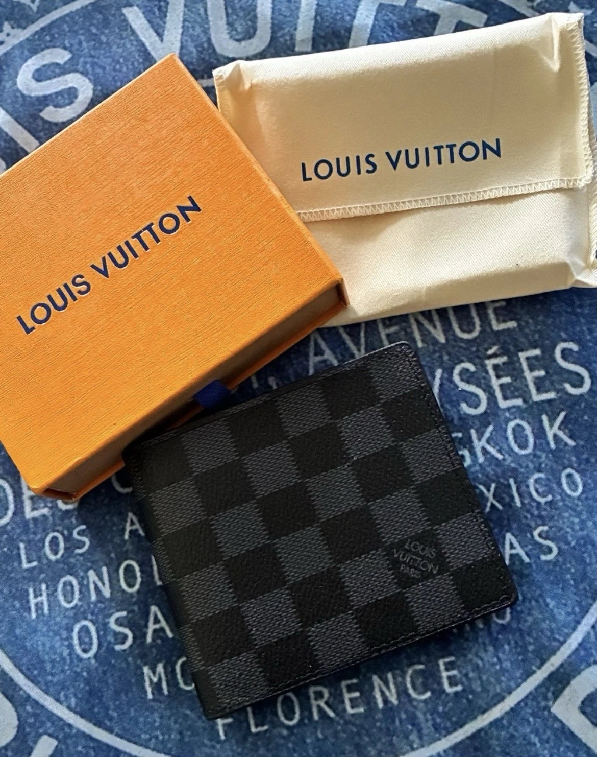 Louis Vuitton Multiple Bifold Wallet Damier Graphite Canvas Black
